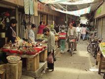 Straatje bij Xing Ping markt