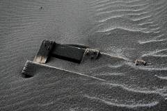 Aangespoeld hout op lavastrand bij Stokksnes