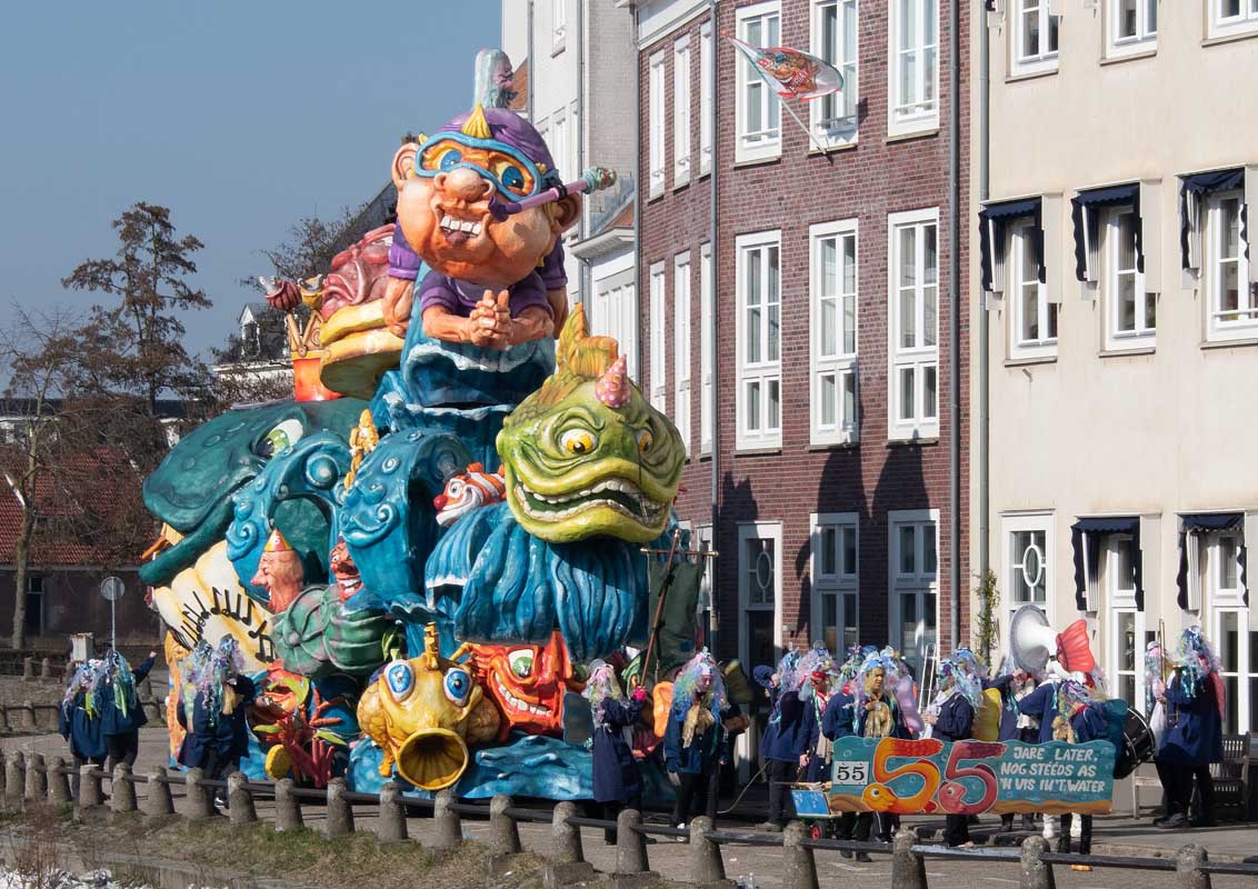 2025 55-jare-later-nog-steeds-een-vis-in-het-water